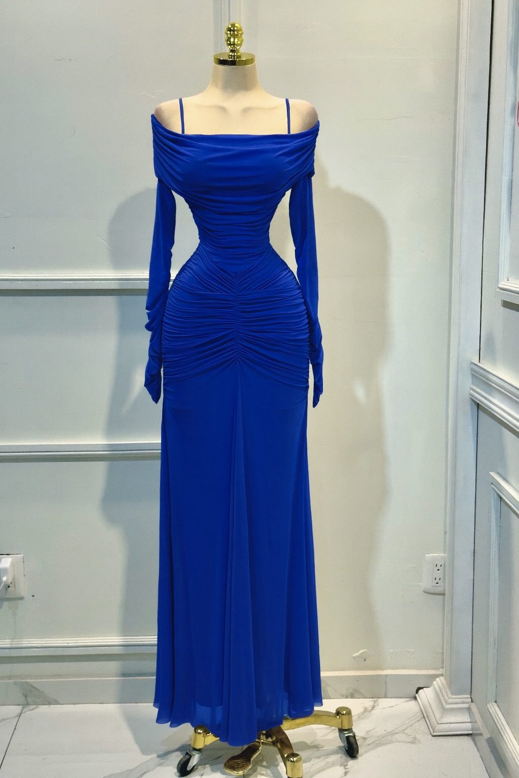 Vestido Azul Largo De Licra - Image 4