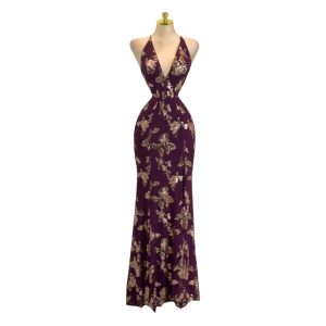 Vestido Morado Con Escote Y Estampado Brillante Floral