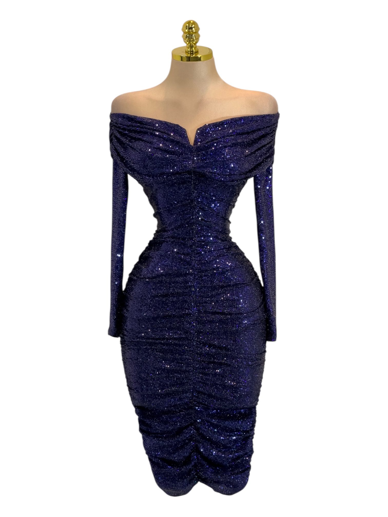 Vestido Azul Marino Con Brillos Y Escote Caído En Hombros - Image 2