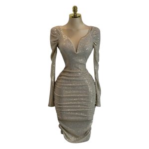 Vestido Beige Con Brillos Manga Larga Y Escote Profundo