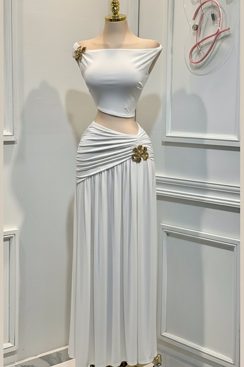 Conjunto Largo Blanco Con Fruncido Y Aplique Dorado - Image 4