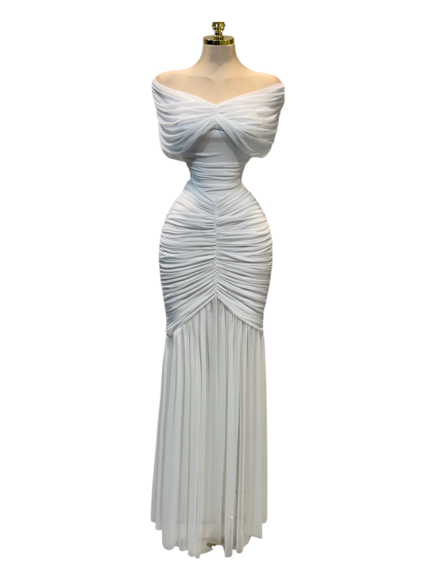 Vestido Largo Blanco Con Fruncido Y Falda Plisada - Image 2