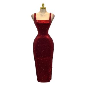 Vestido Largo Vino Con Tirantes Anchos Y Aplicaciones Brillantes