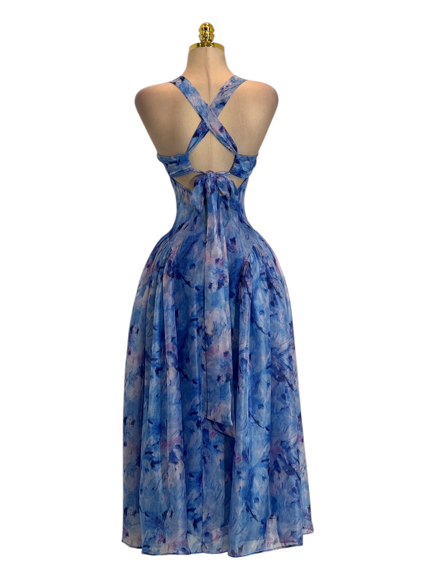 Vestido Azul Estampado Con Tirantes Anchos Y Falda Fluida - Image 3