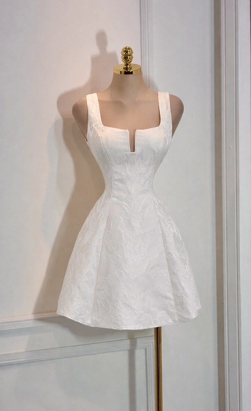 Vestido Blanco Corto - Image 4