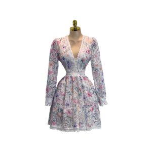 Vestido Corto Floral Con Encaje Blanco, Escote En V Y Manga Larga