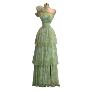 Vestido Verde Asimétrico De Un Hombro Con Olanes En Capas