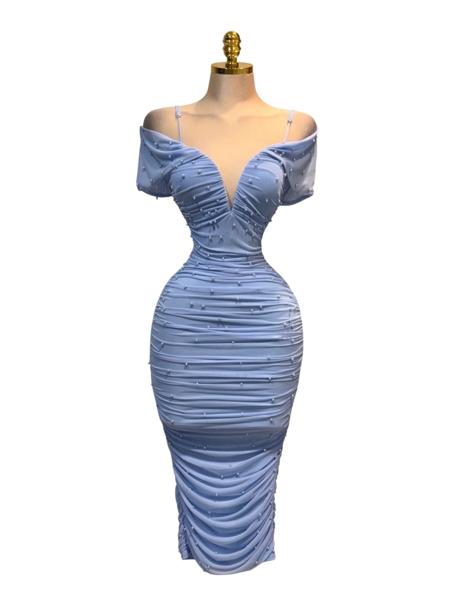 Vestido Midi Azul Cielo Con Perlas Y Escote Pronunciado - Image 2