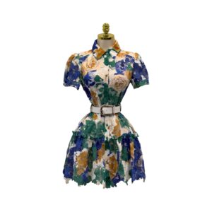 Vestido Multicolor De Encaje Con Cinturón Blanco