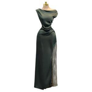 Vestido Verde Oliva Satinado Con Panel De Encaje