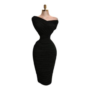 Vestido Negro Elegante Con Escote Asimétrico Y Drapeado Sofisticado