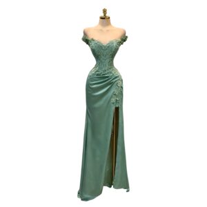 Vestido Verde Salvia Con Corset Bordado Y Abertura Lateral Elegante