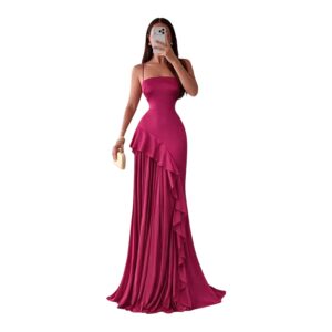 Vestido Color Ciruela Con Tirantes Delgados Y Falda Con Volantes Asimétricos