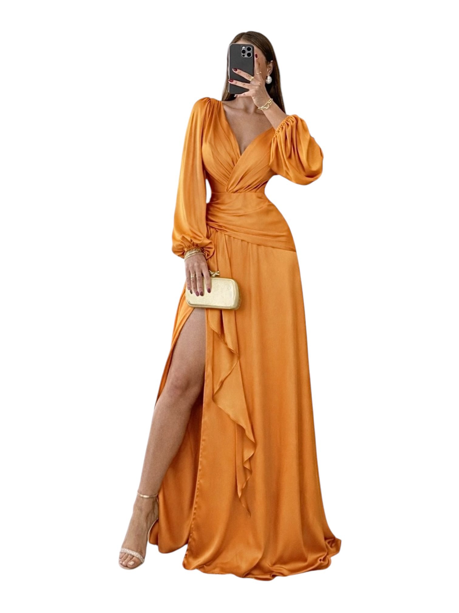 Vestido Naranja Satinado Con Manga Larga Y Abertura Fluida Elegante - Image 2
