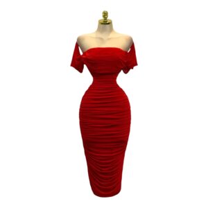 Vestido Rojo Ajustado Con Fruncido Y Hombros Caídos Elegante