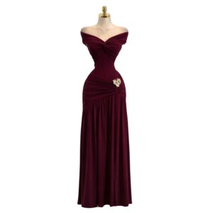 Vestido Vino Con Drapeado Y Detalle Dorado