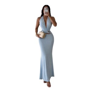 Vestido Azul Cielo Con Escote Profundo Y Cut-Out