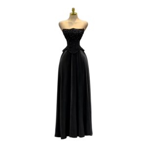 Vestido Negro Strapless De Gala Con Perlas