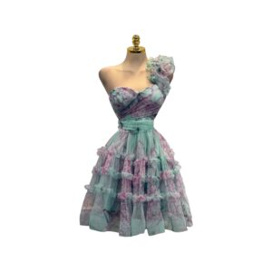 Vestido Corto Asimétrico Acuarela Con Volantes Y Flor