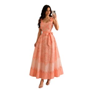 Vestido Coral Bordado Con Aplicaciones Florales Y Cinturón