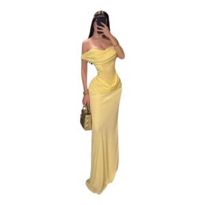 Vestido Amarillo Con Escote Bardot Y Drapeado