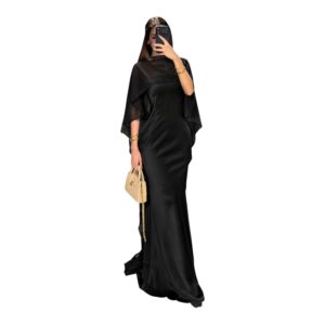 Vestido Negro Satinado Con Capa De Gasa
