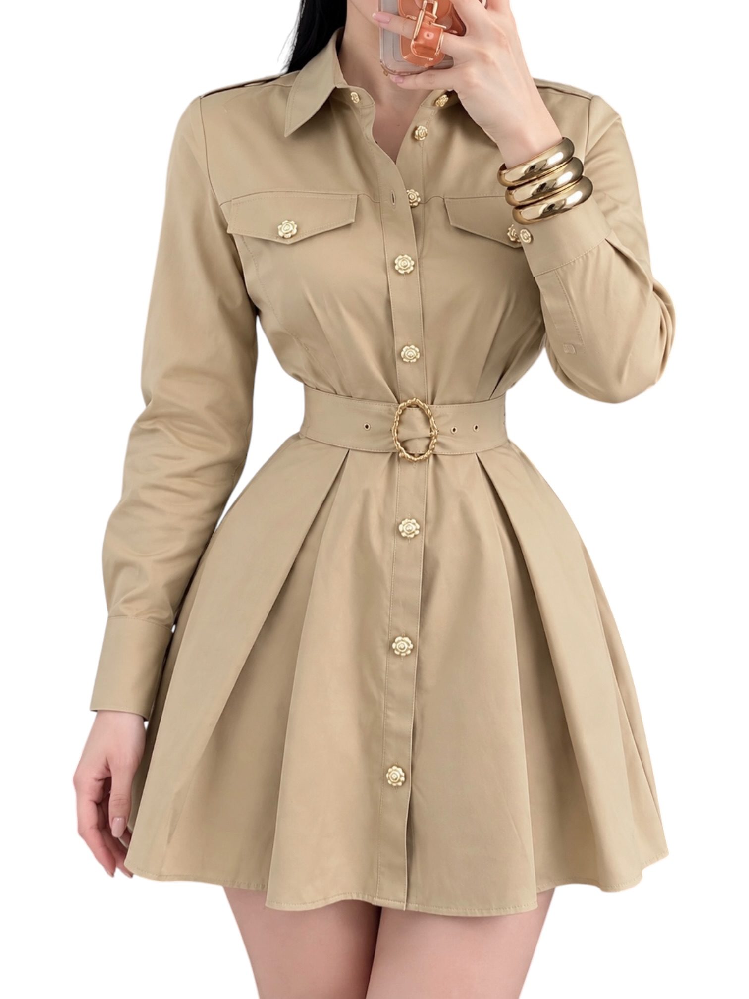 Vestido Beige Tipo Camisero Con Cinturón - Image 3