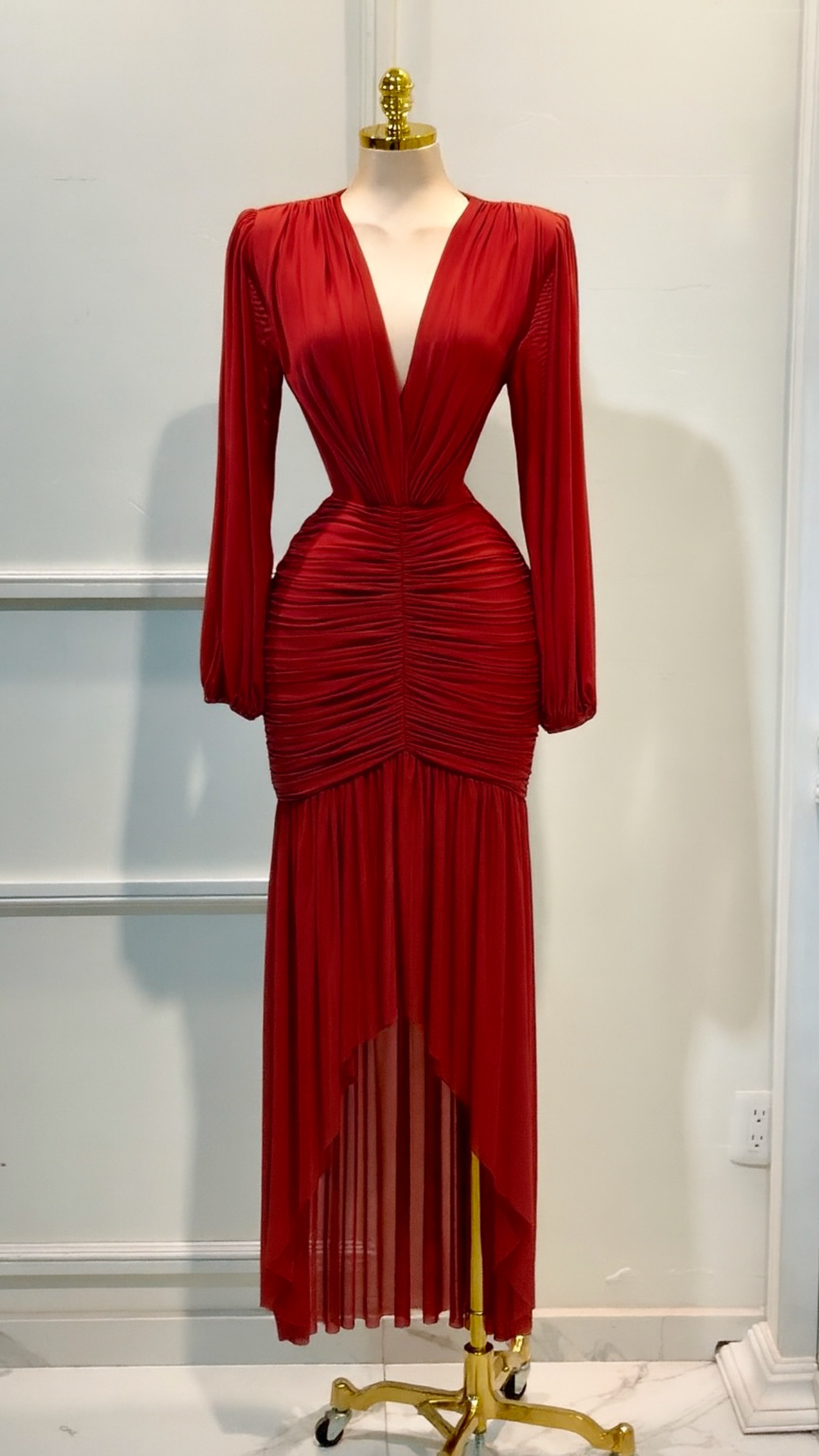 Vestido Rojo Con Drapeado - Image 3