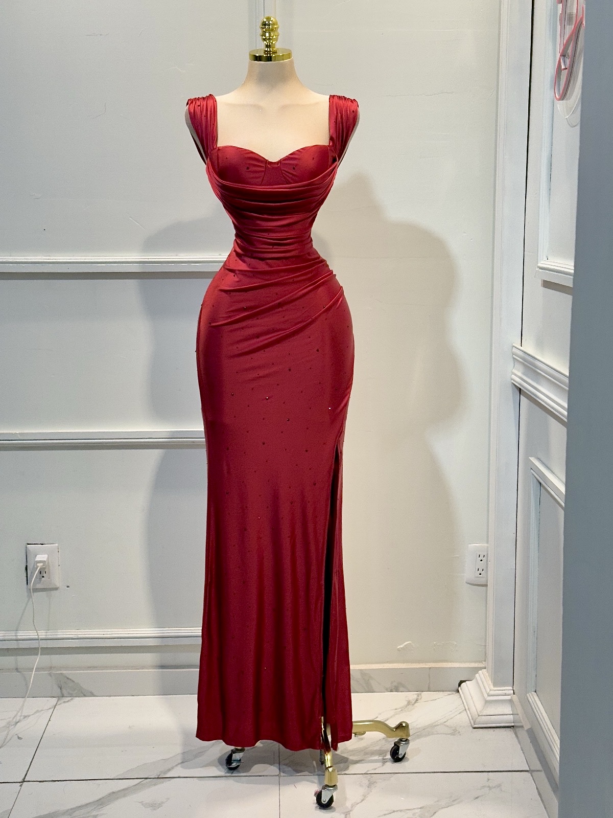 Vestido Rojo Piedras - Image 4