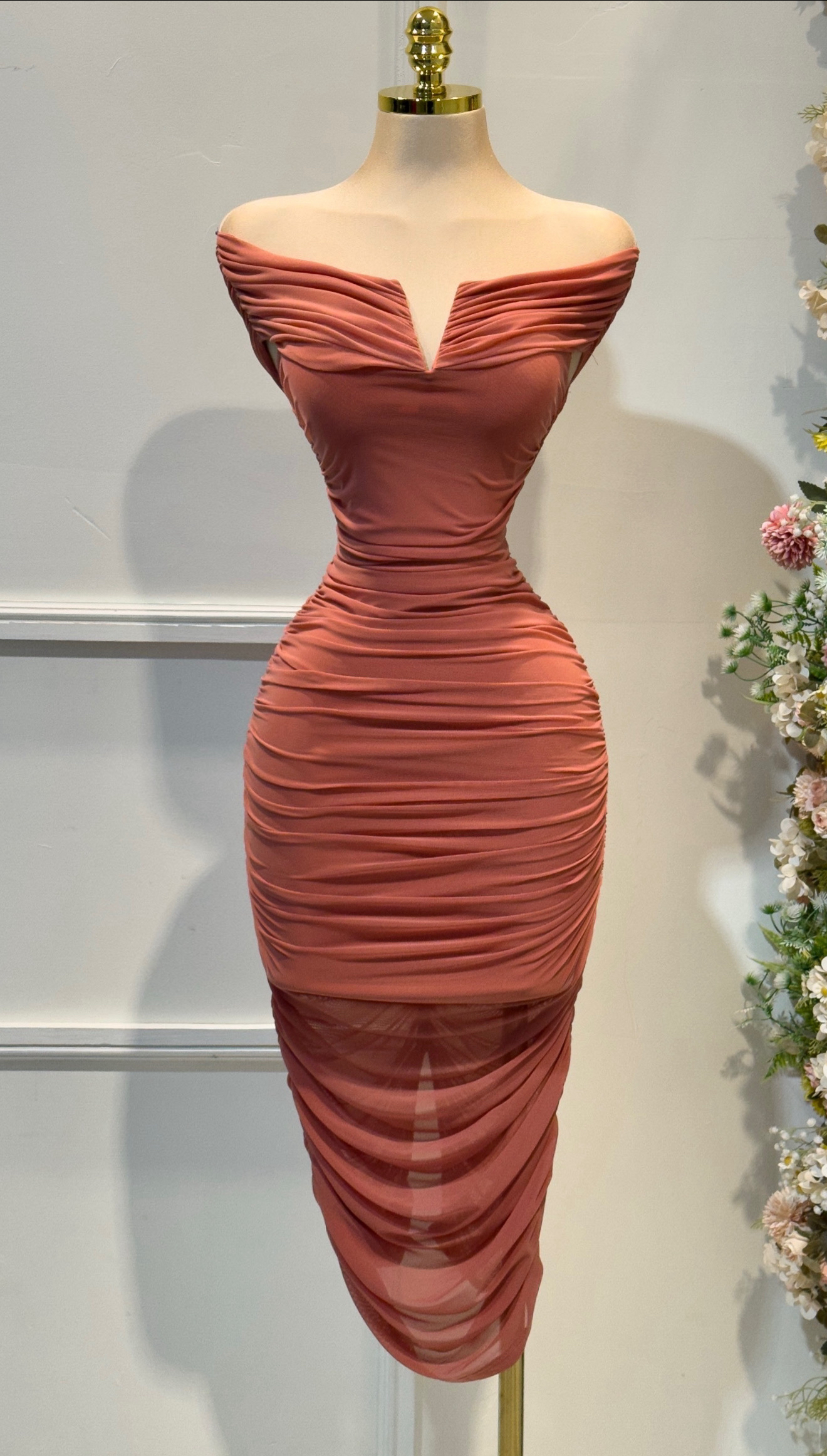 Vestido Mauve Midi Con Escote Bardot - Image 3