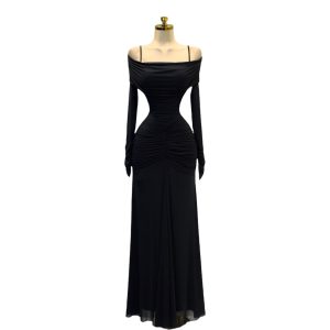 Vestido Negro Con Mangas Largas