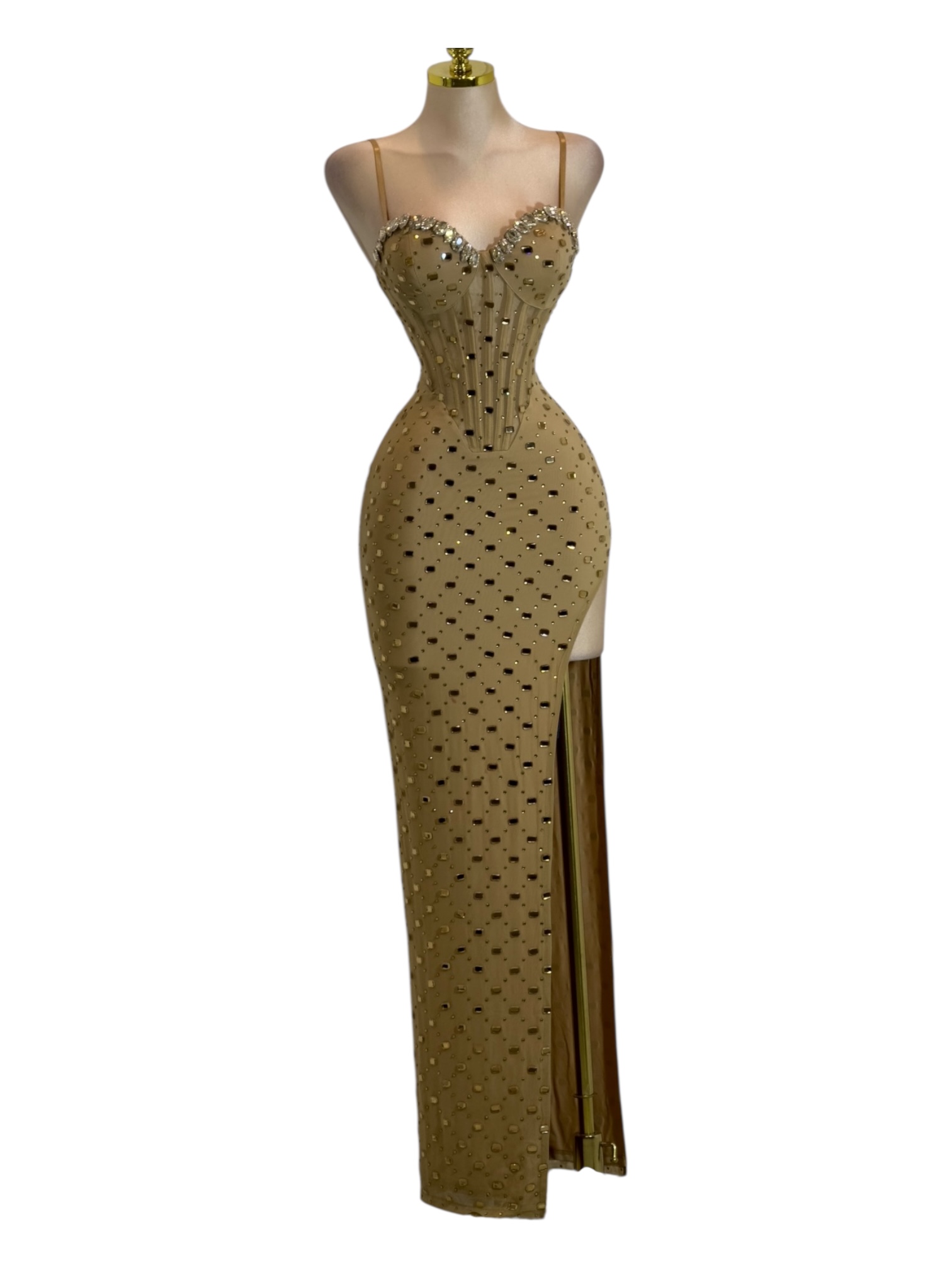 Vestido Dorado Con Piedras - Image 3