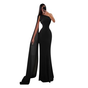 Vestido Negro Con Cauda