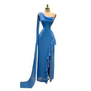 Vestido Azul Con Cauda