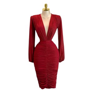 Vestido Rojo Midi Con Escote Profundo Y Fruncido Delantero