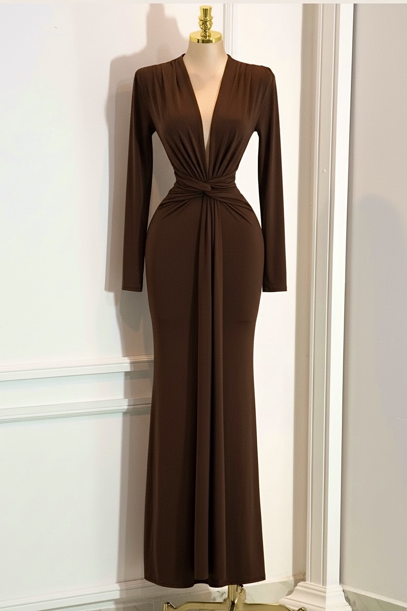 Vestido Largo Café Con Nudo Frontal Y Escote Profundo - Image 4