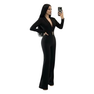 Palazzo Largo Negro Tipo Sastre Con Escote Profundo Y Cinturón Metálico